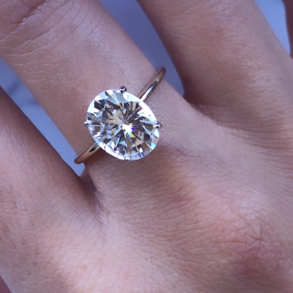 3Ct Moissanite in 14k solid Gold( white/ yellow)